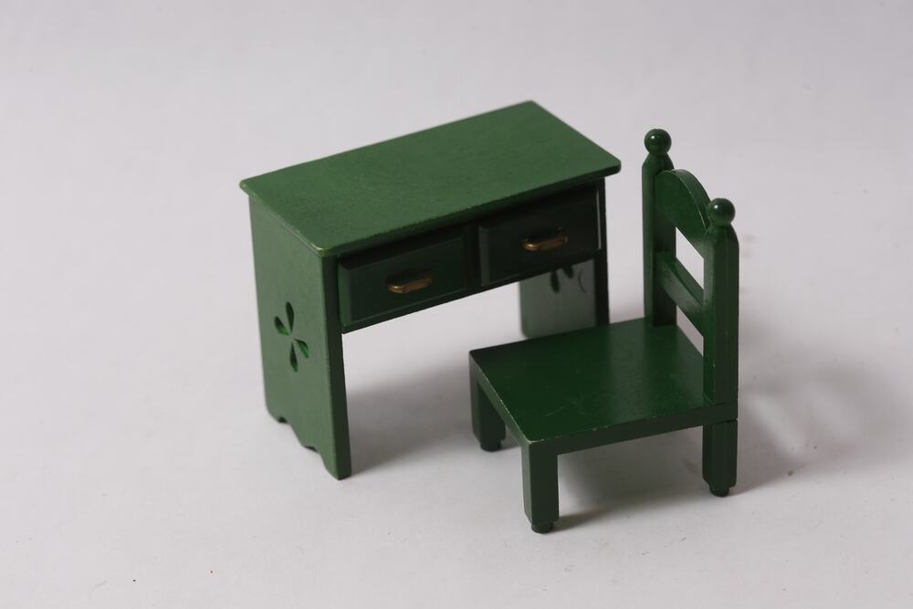Sylvanian Families Green Desk and Chair Toy Dollhouse Furniture ~ 260812-WH 886